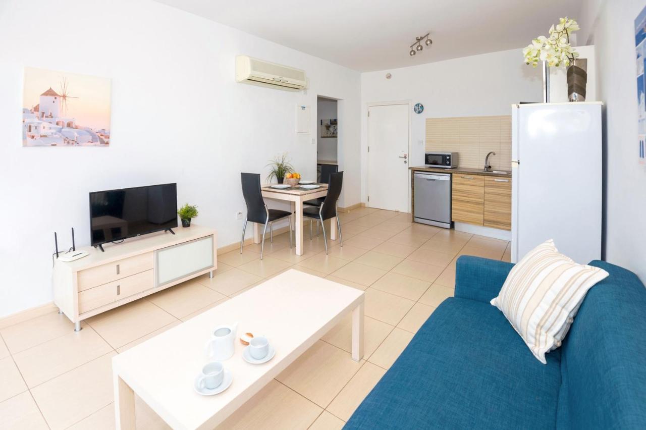 Gabriela - Coralli Beachfront Apartment Protaras Exterior photo